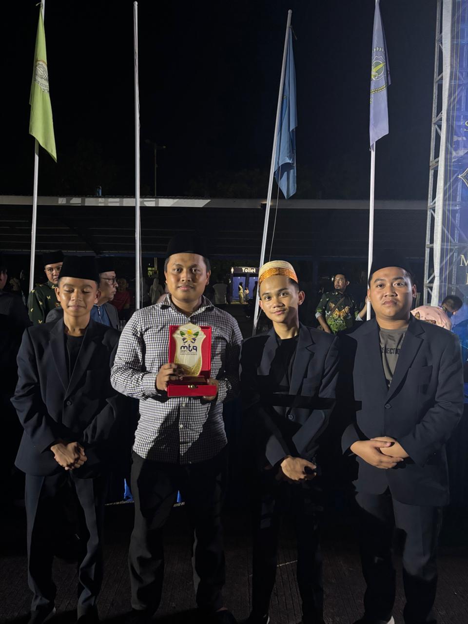 Tuan Rumah Bersinar: Santri YAHBON Antar Maros Juara 1 MSQ Putra MTQ ke-34 Sulsel