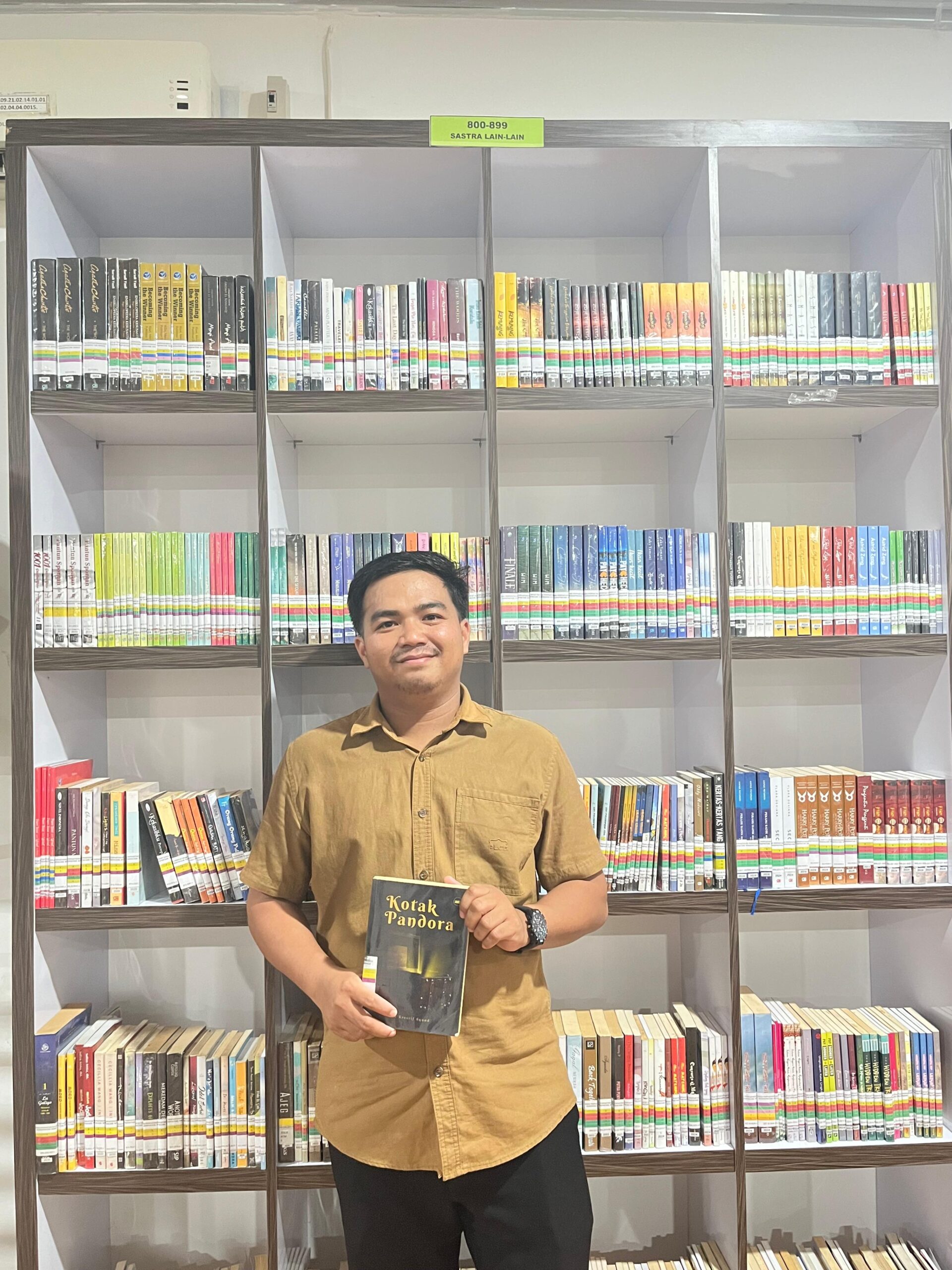 KETUA TBM GENERASI CENDEKIA IKUTI BIMTEK LITERASI INFORMASI DI MAROS